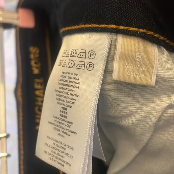 Michael kors jean capris in size 6 - Picture 4 of 5